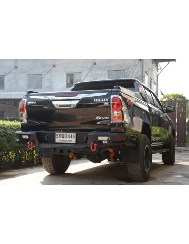 Bumper trasero serie M Toyota Hilux Revo...