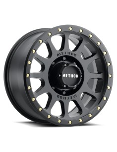 Llanta 305  Black Machined Street Loc 18X9 6X139/-12 -...
