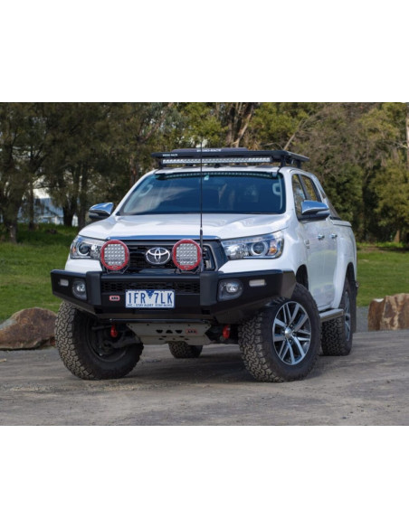 Bumper delantero Summit Sahara Toyota Hilux 2016+ ARB